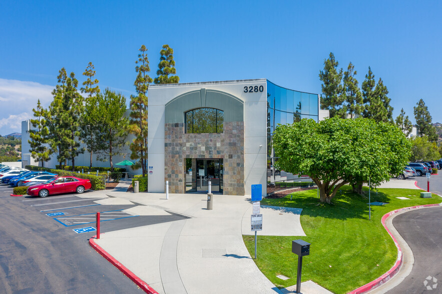 3280 Corporate View, Vista, CA for lease - Building Photo - Image 2 of 14