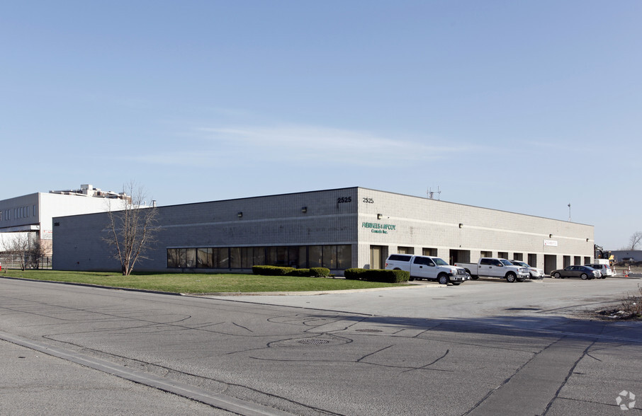 2525 Tedlo St, Mississauga, ON for lease - Building Photo - Image 3 of 7