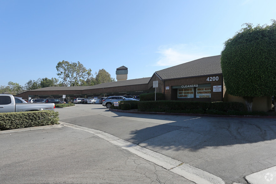 4200 Trabuco Rd, Irvine, CA for lease - Primary Photo - Image 1 of 7