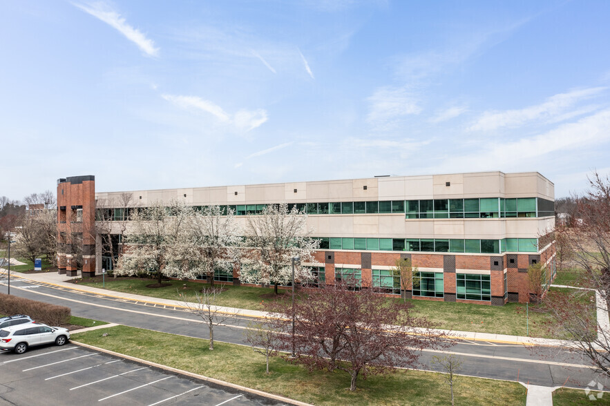 2000 Lenox Dr, Lawrenceville, NJ for lease - Building Photo - Image 2 of 7