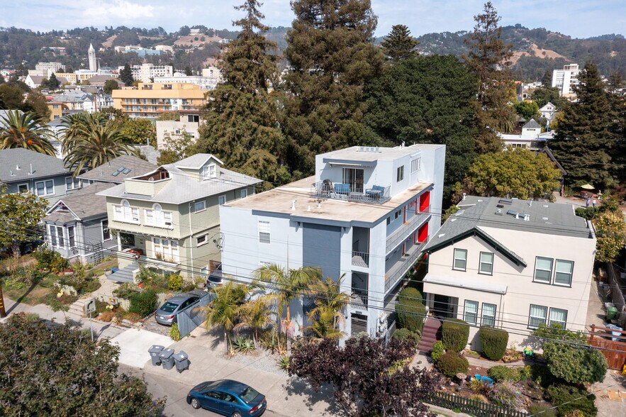 2537 Fulton St, Berkeley, CA 94704
