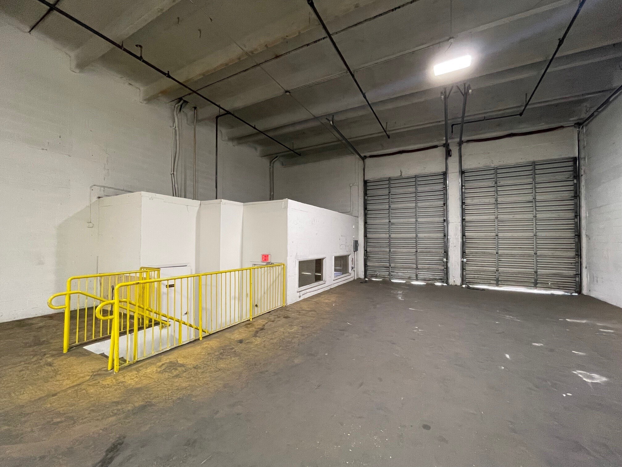 10302 NW South River Dr, Medley, FL for lease Interior Photo- Image 1 of 8