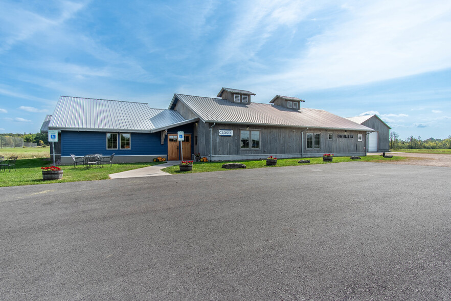 40164 State Route 12, Clayton, NY for sale - Primary Photo - Image 1 of 83