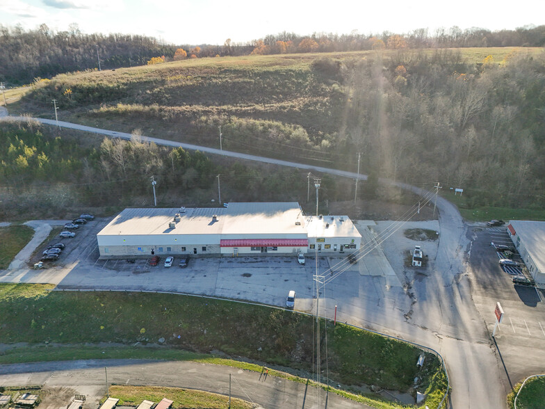 23 Cedar Point Dr, Owingsville, KY for lease - Building Photo - Image 3 of 10