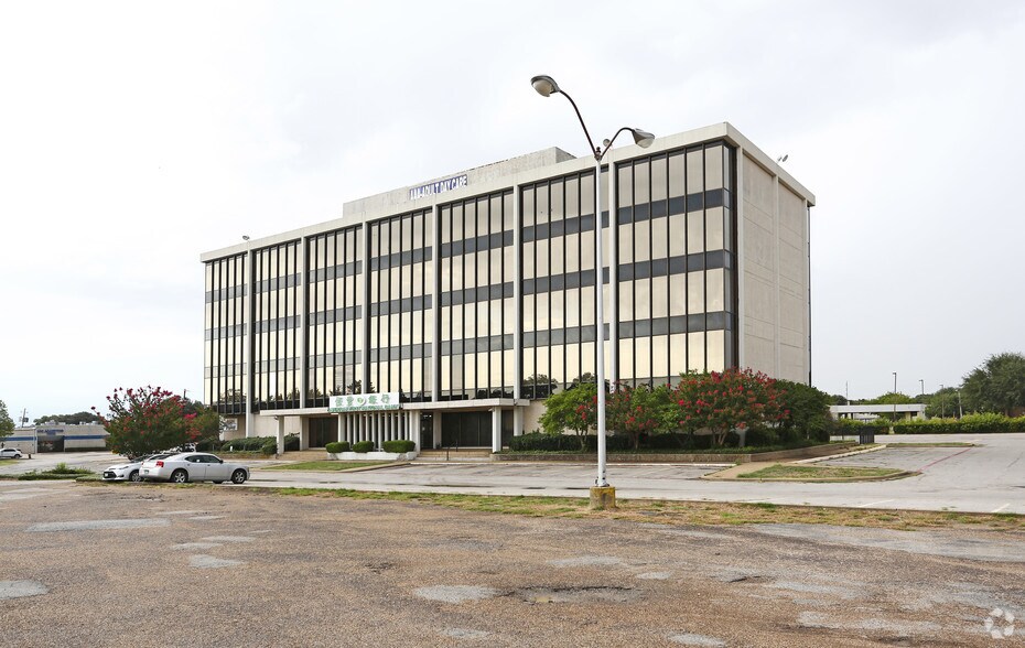 3306 W Walnut St, Garland, TX for sale - Primary Photo - Image 1 of 1