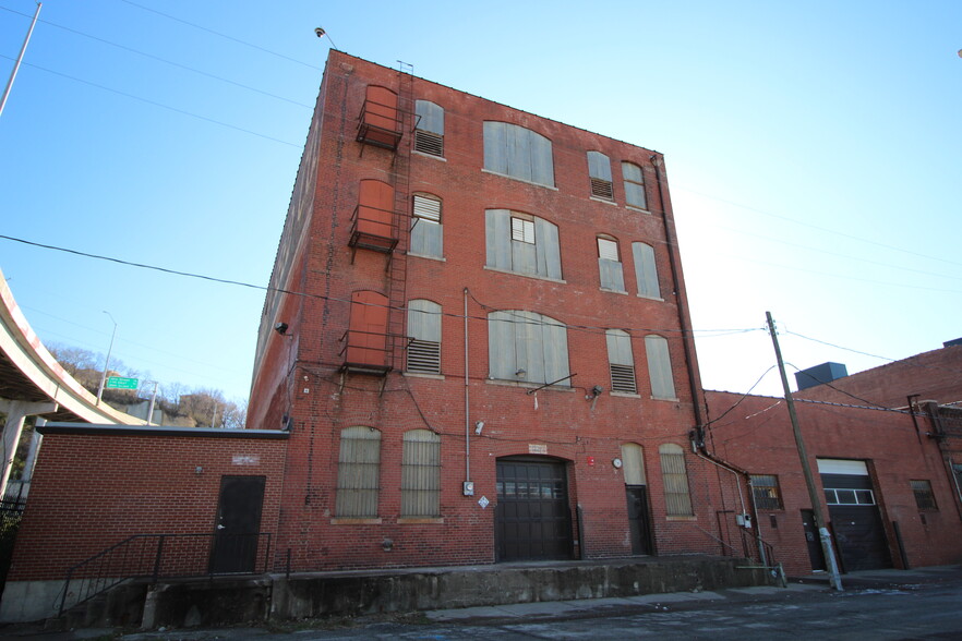 931 W 8th St, Kansas City, MO for sale - Building Photo - Image 1 of 7