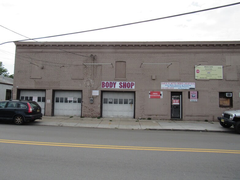 114-120 Sandford St, New Brunswick, NJ for lease - Building Photo - Image 3 of 5