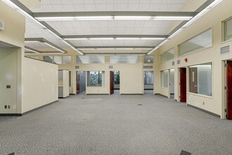 2965 Ryan Dr SE, Salem, OR for sale Interior Photo- Image 2 of 25