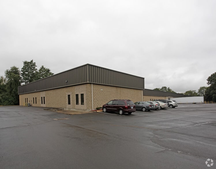 200 Elm St, North Haven, CT for sale - Primary Photo - Image 1 of 1