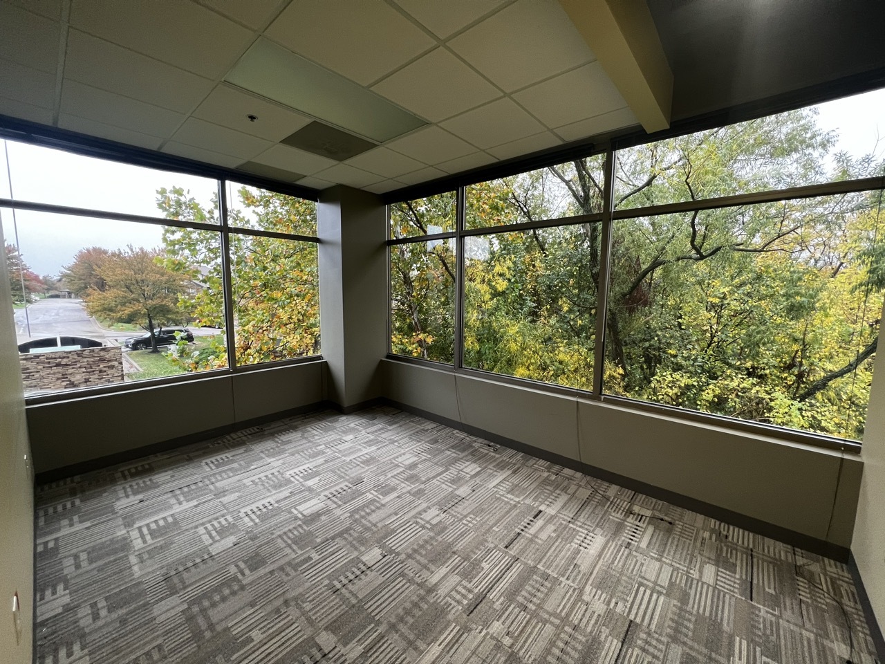 12701 Metcalf Ave, Overland Park, KS for lease Interior Photo- Image 1 of 2