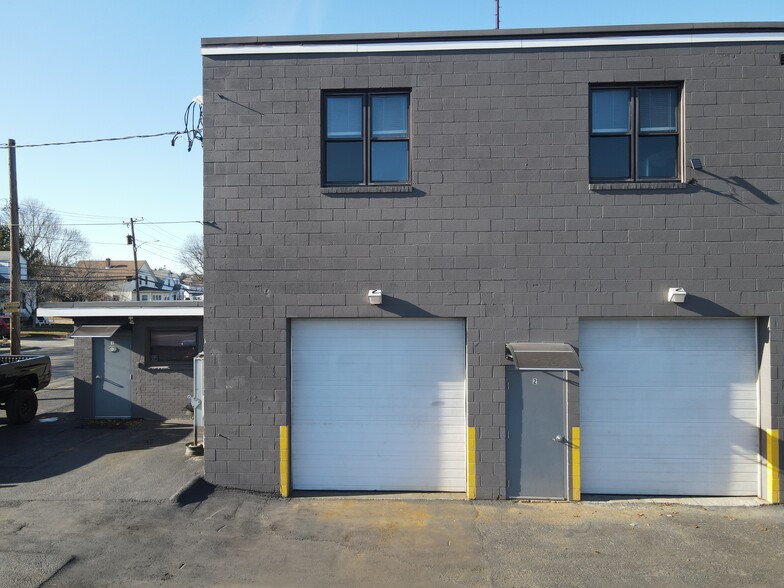 99 Fletcher Ave, Cranston, RI for lease - Building Photo - Image 1 of 7