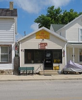 41 E Center St, Farmersville OH - Convenience Store