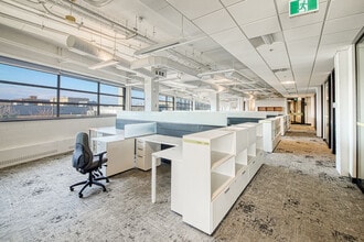 7250 Rue du Mile End, Montréal, QC for lease Building Photo- Image 2 of 10