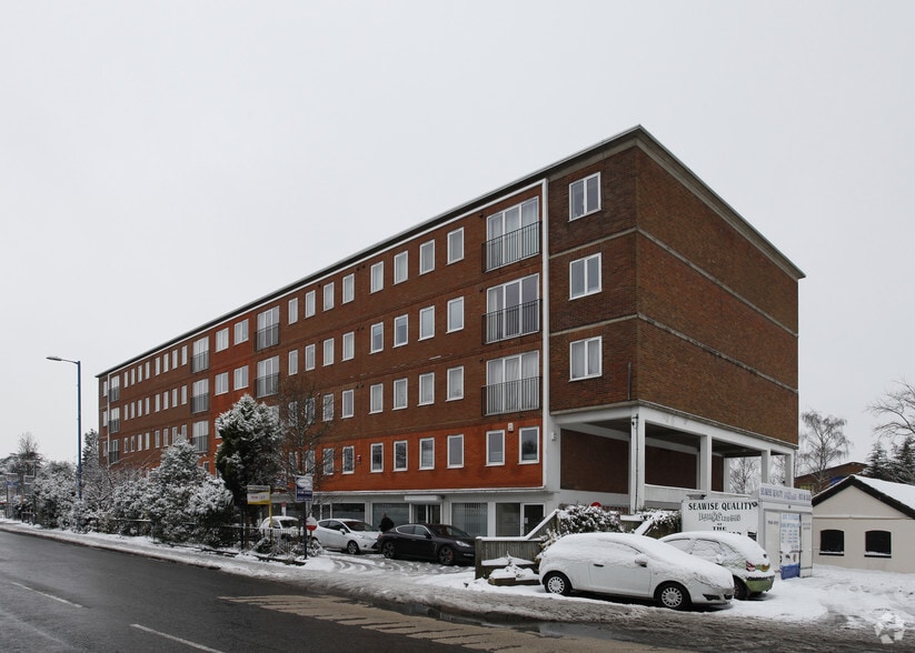 230 High St, Potters Bar for sale - Primary Photo - Image 1 of 36