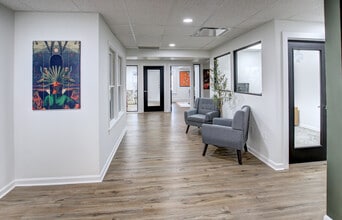 15612-15618 Detroit Ave, Lakewood, OH for lease Interior Photo- Image 2 of 7