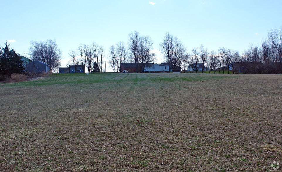 1400 State Route 104, Ontario, NY for sale - Primary Photo - Image 1 of 1