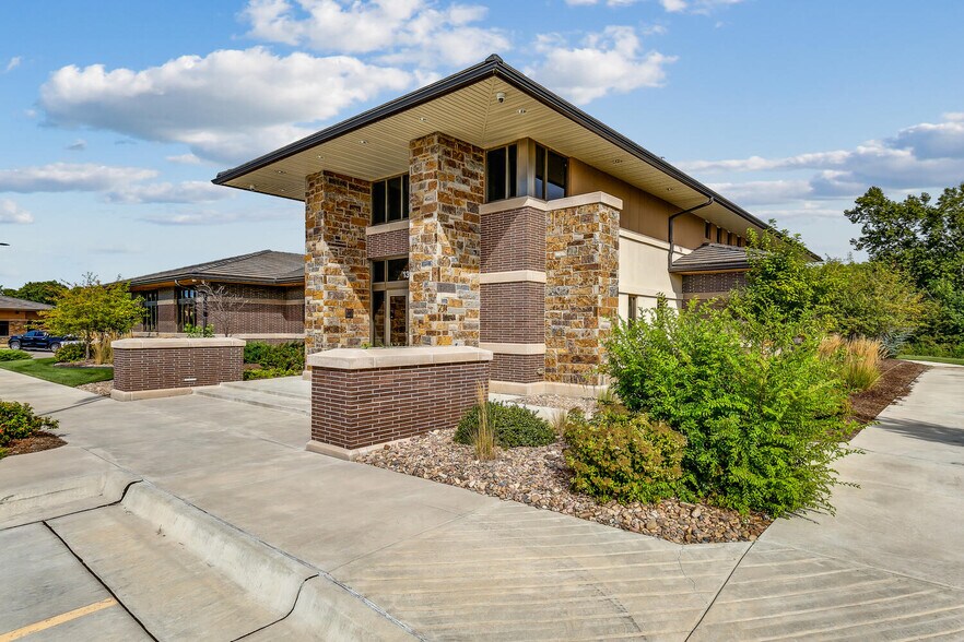 13207 W 21st Ct, Wichita, KS for sale - Building Photo - Image 1 of 1