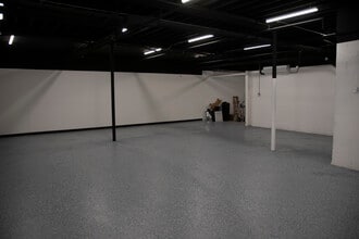 41 Elm St, Stoneham, MA for lease Interior Photo- Image 1 of 8