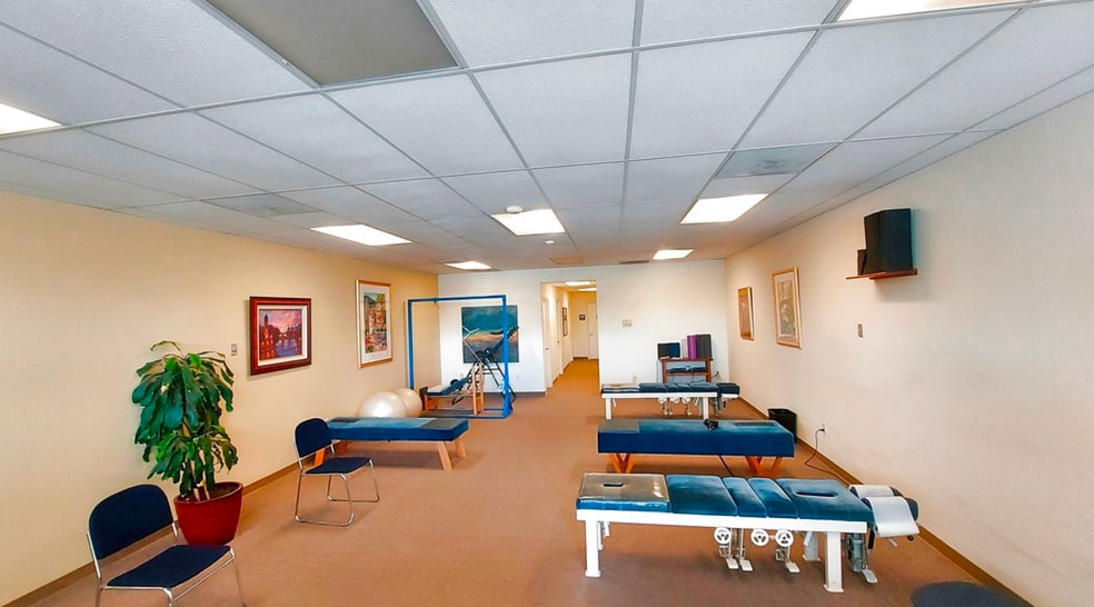 1559 S Novato Blvd, Novato, CA for lease - Interior Photo - Image 2 of 5