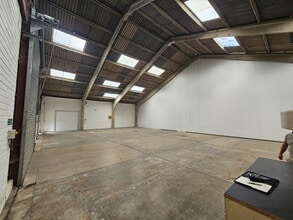 Chalk Ln, Sidlesham for lease Interior Photo- Image 2 of 9