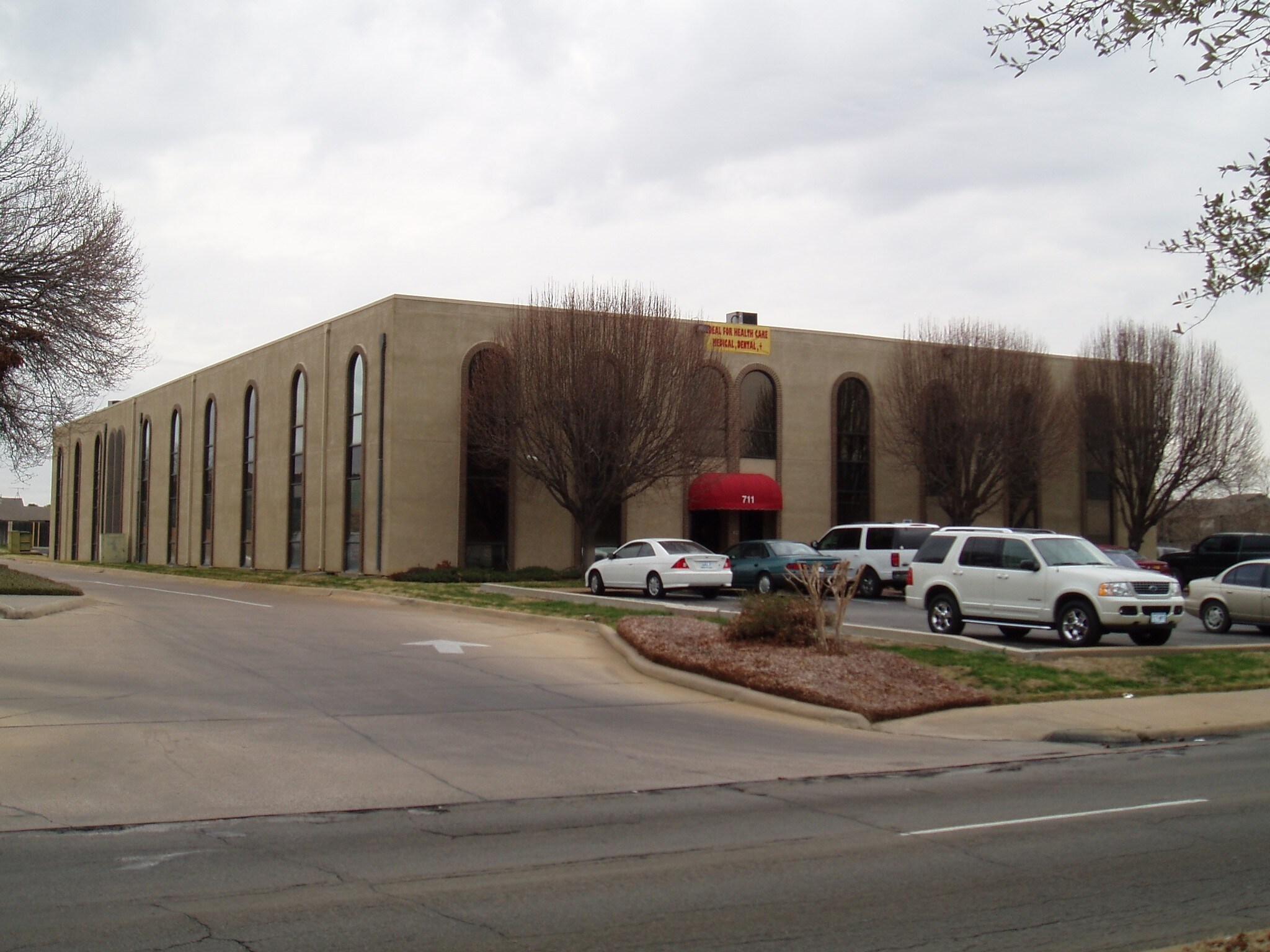 711 E Lamar Blvd, Arlington, TX for sale Building Photo- Image 1 of 1
