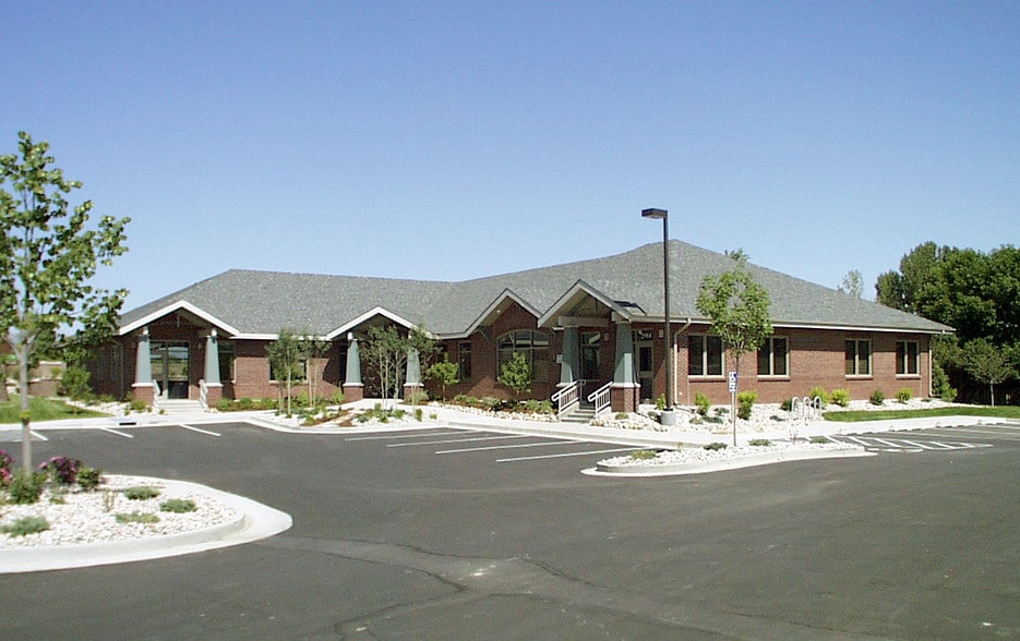 2984-2992 Ginnala Dr, Loveland, CO for lease - Building Photo - Image 2 of 4