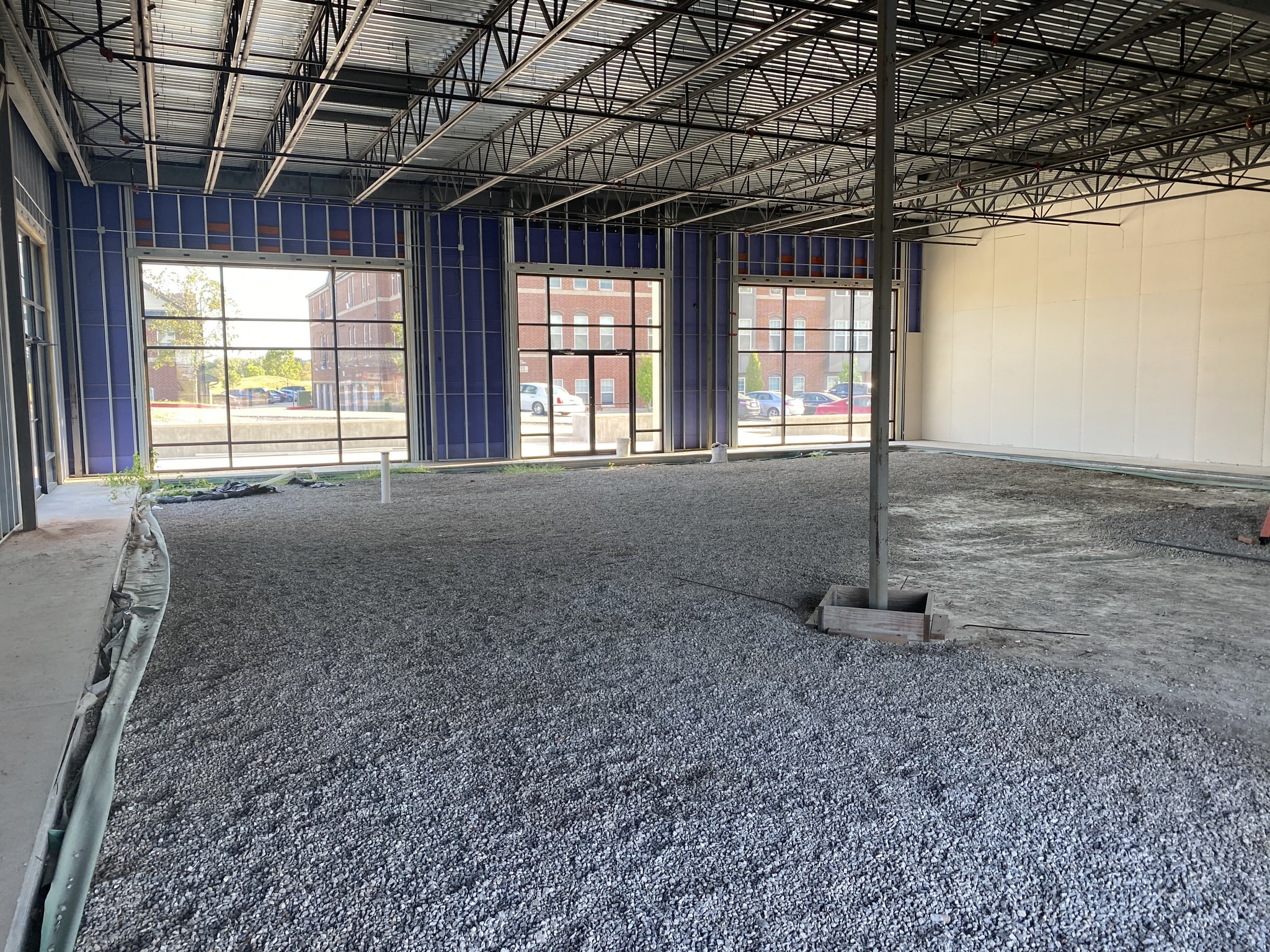 161 S Riverfront Dr, Jenks, OK for lease Interior Photo- Image 1 of 2
