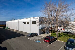 970-974 United Cir, Sparks NV - Warehouse