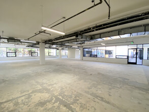 2701 Ocean Park Blvd, Santa Monica, CA for lease Interior Photo- Image 2 of 4