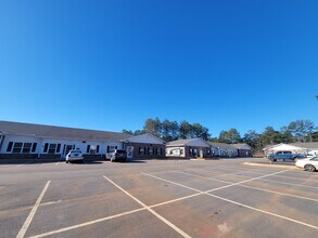 1047 Summit Grove Dr, Watkinsville, GA for lease Building Photo- Image 2 of 8