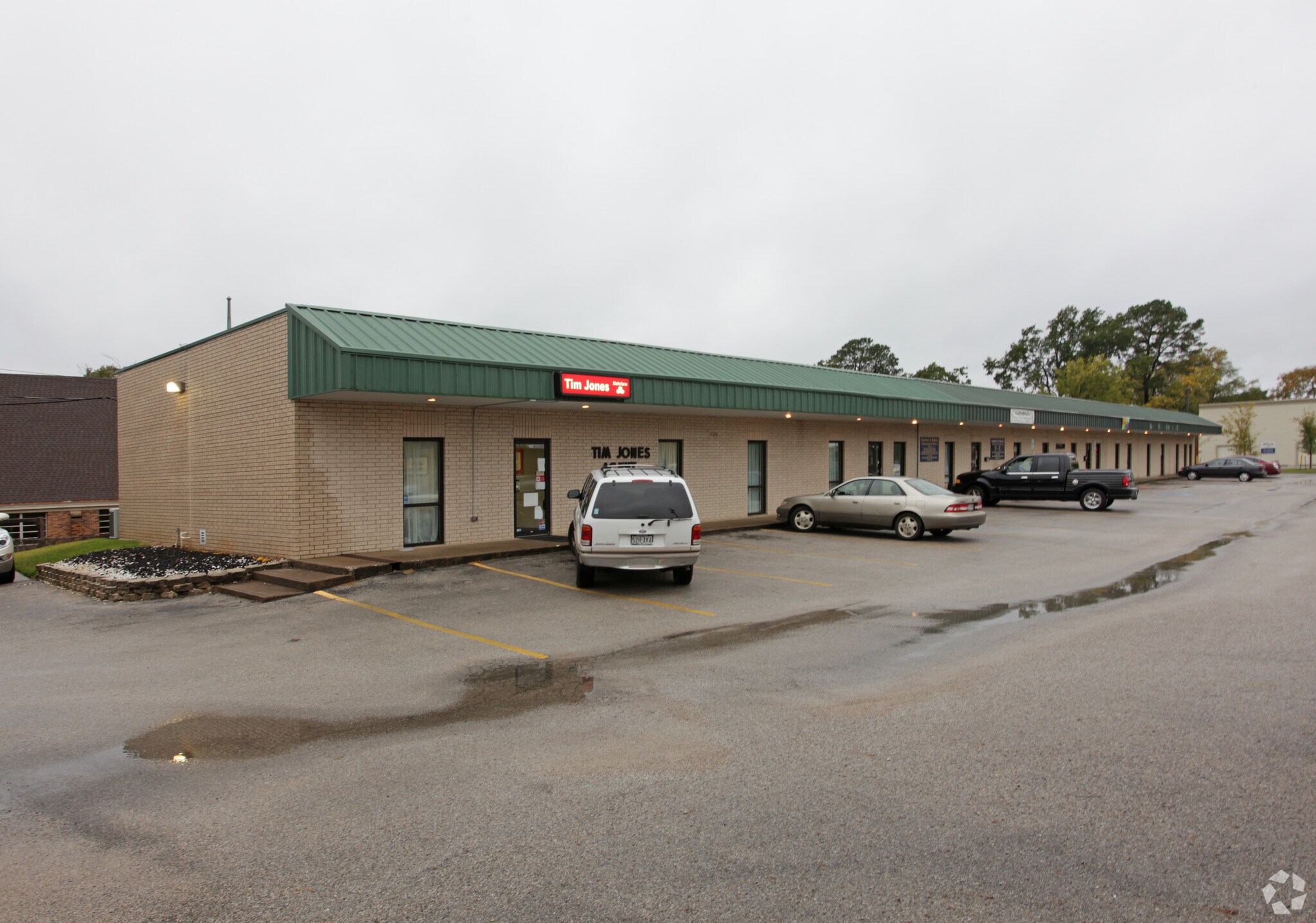 2106 W Gentry Pky, Tyler, TX for sale Primary Photo- Image 1 of 1