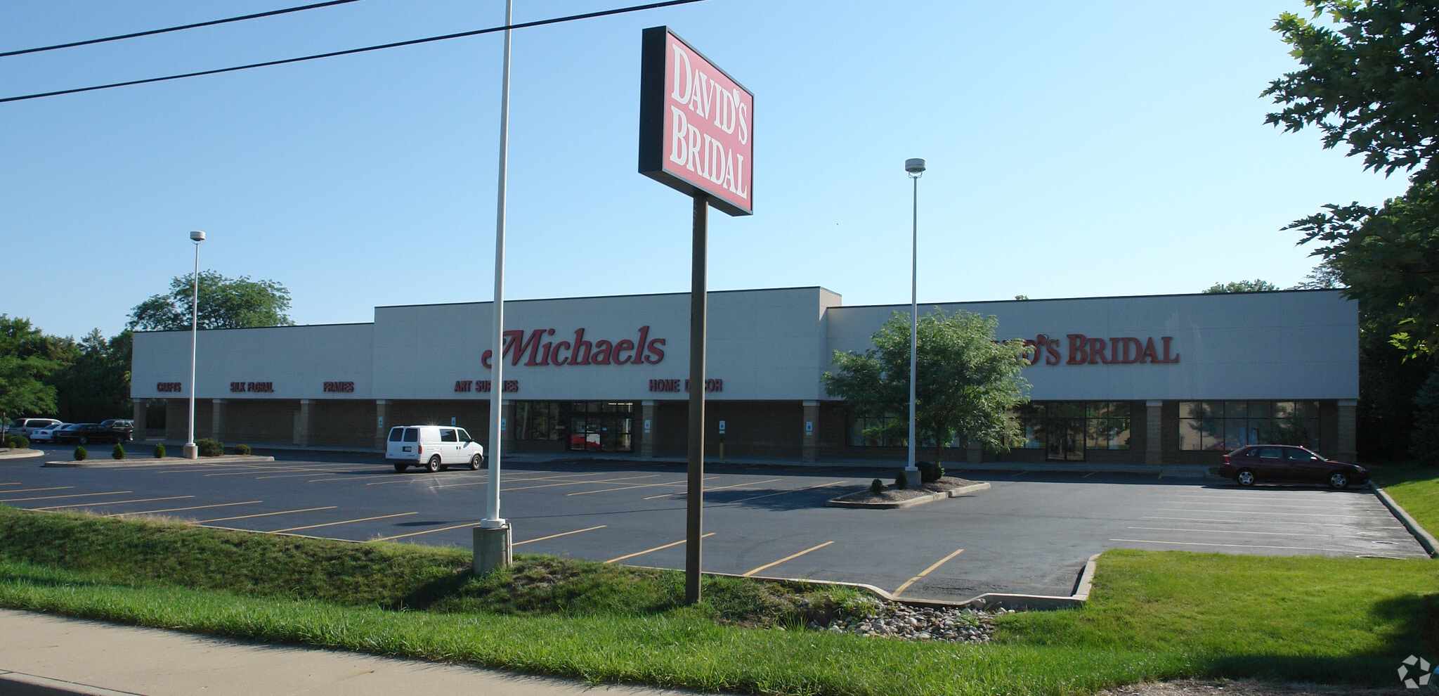 5212 Big Hollow Rd, Peoria, IL for lease Primary Photo- Image 1 of 11