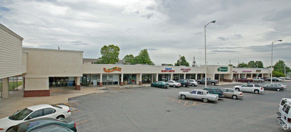 3301-3315 S Elm Pl, Broken Arrow, OK for lease - Building Photo - Image 2 of 14