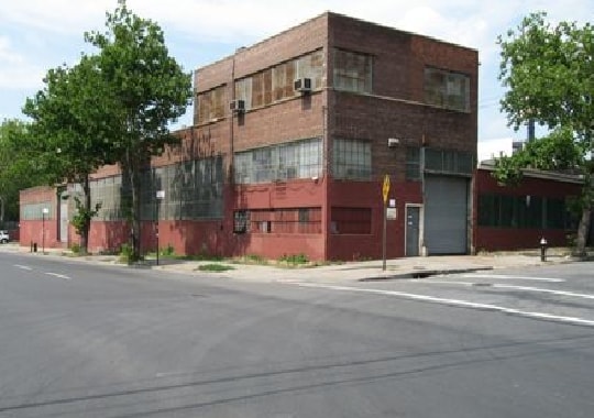 95 Lombardy St, Brooklyn, NY for lease - Building Photo - Image 1 of 5