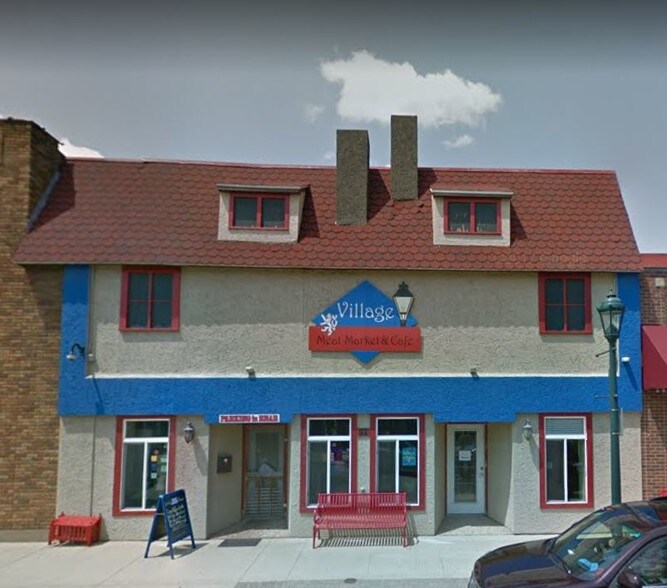 92 16th Ave SW, Cedar Rapids, IA for sale - Primary Photo - Image 1 of 1