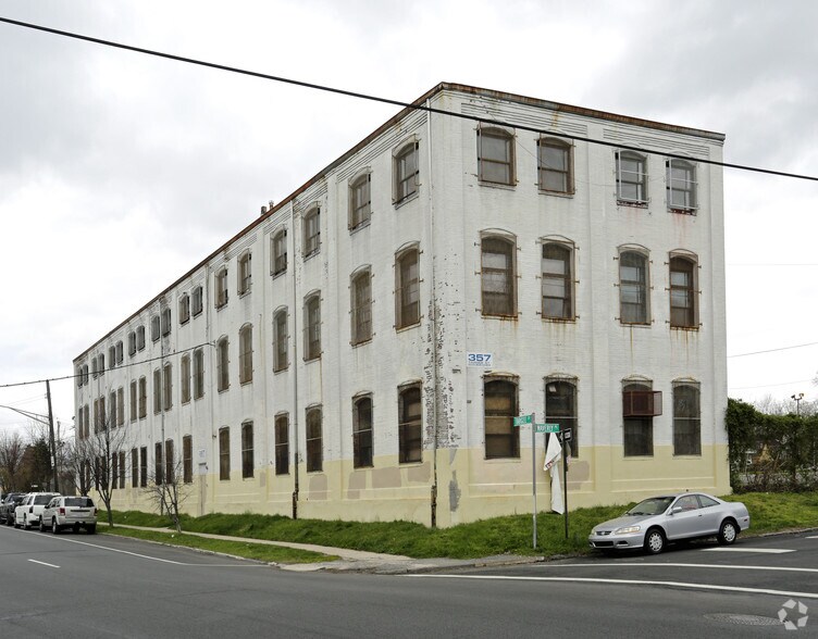 357 Targee St, Staten Island, NY for sale - Primary Photo - Image 1 of 1