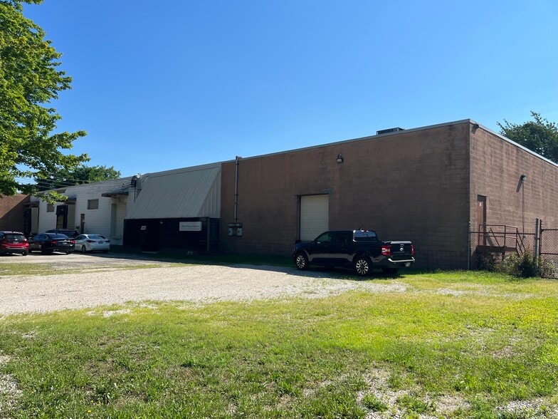 1147 Sweitzer Ave, Akron, OH 44301