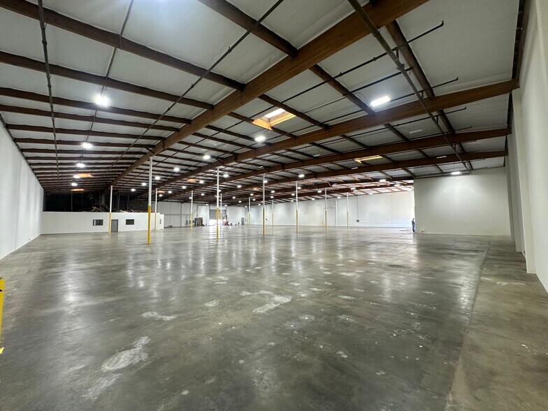 15120-15200 Marquardt Ave, Santa Fe Springs, CA for lease - Interior Photo - Image 2 of 11