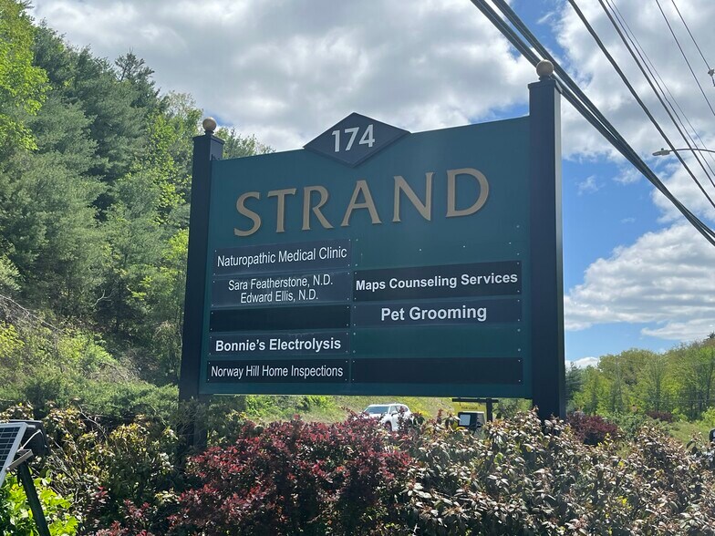 174 Concord St, Peterborough, NH 03458 The Strand Building