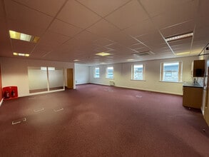 Abercrombie Ct, Westhill for lease Interior Photo- Image 2 of 5