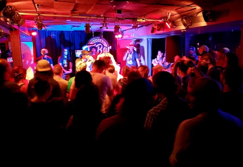 2588 Highway 158, June Lake, CA for sale - Building Photo - Image 2 of 37