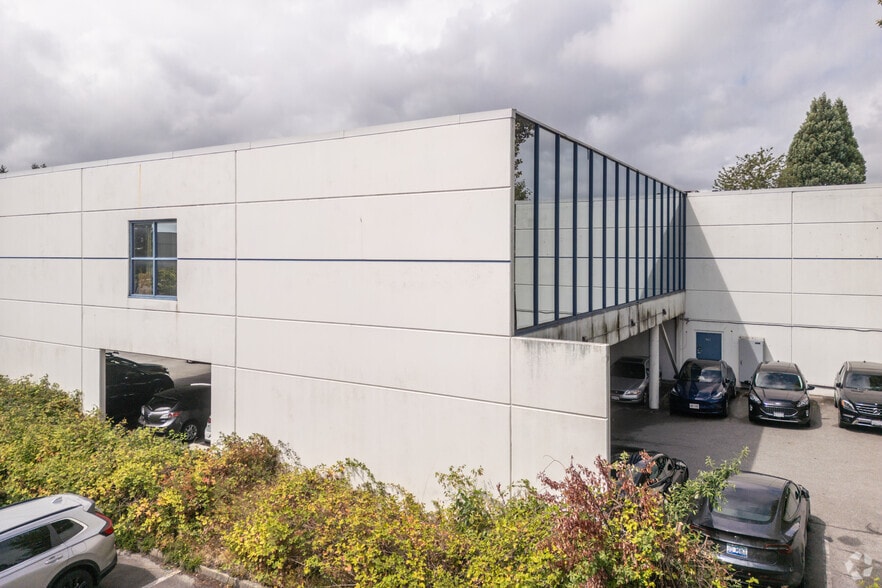 5368 Parkwood Pl, Richmond, BC for sale - Building Photo - Image 3 of 4