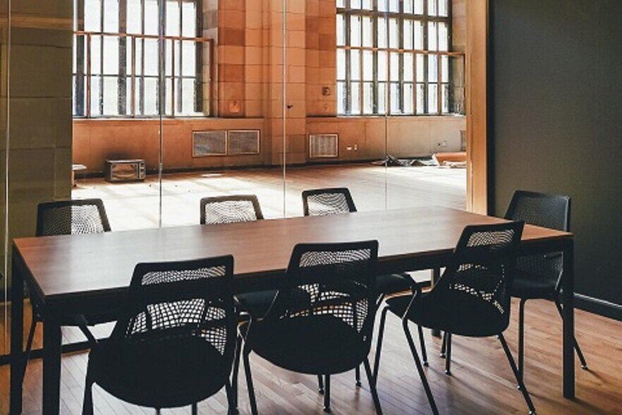 Office in Lille for lease - Interior Photo - Image 1 of 1