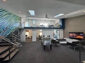 123-127 Lomita St, El Segundo, CA for lease Interior Photo- Image 2 of 9