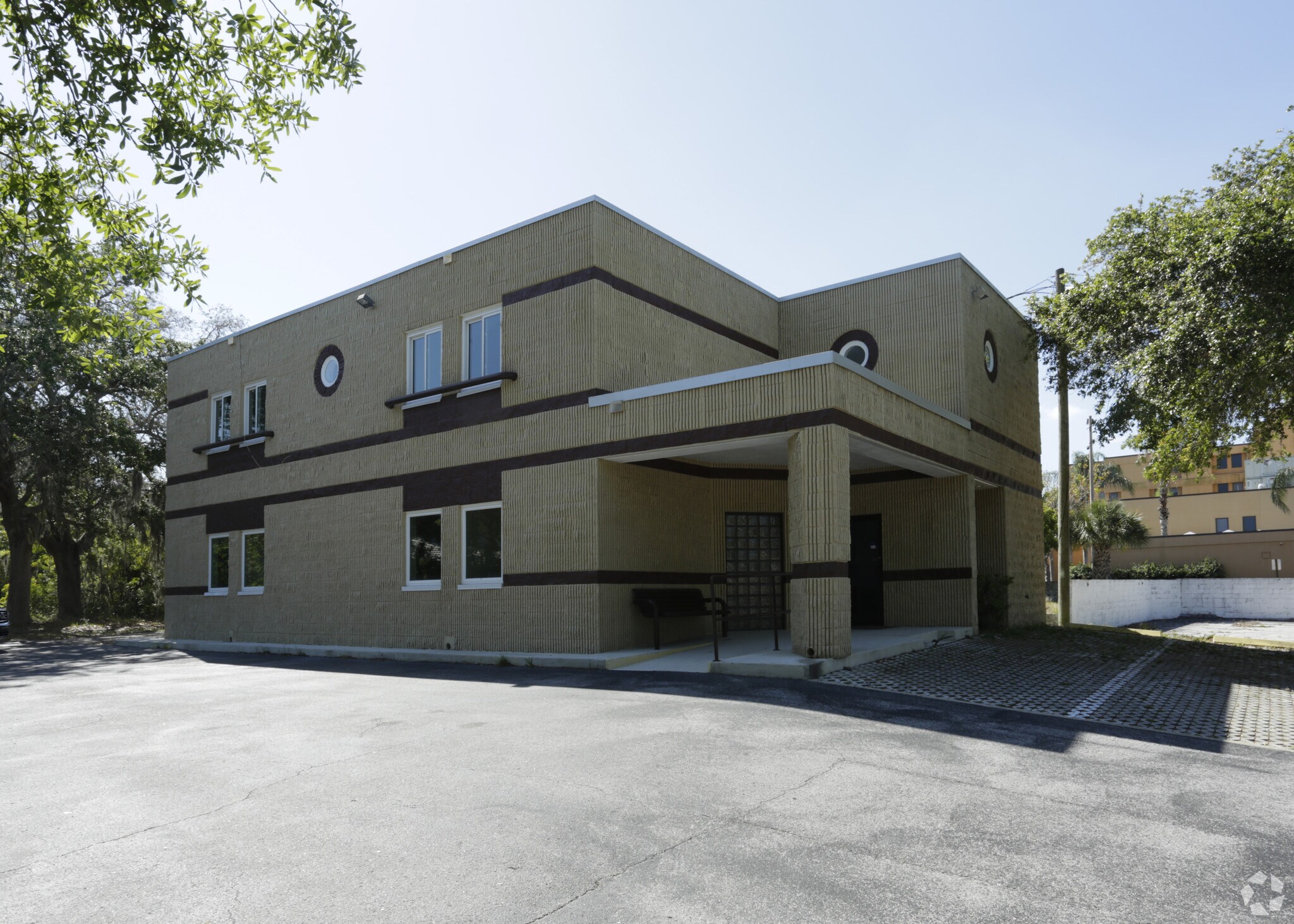 1875 Indian Rocks Rd, Largo, FL for sale Primary Photo- Image 1 of 1