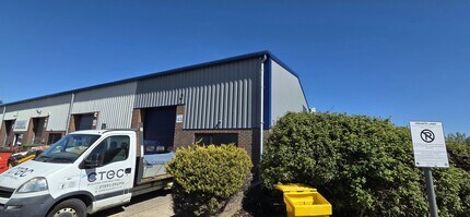 37-53 Mountney Bridge Business Park, Pevensey for lease Building Photo- Image 1 of 4