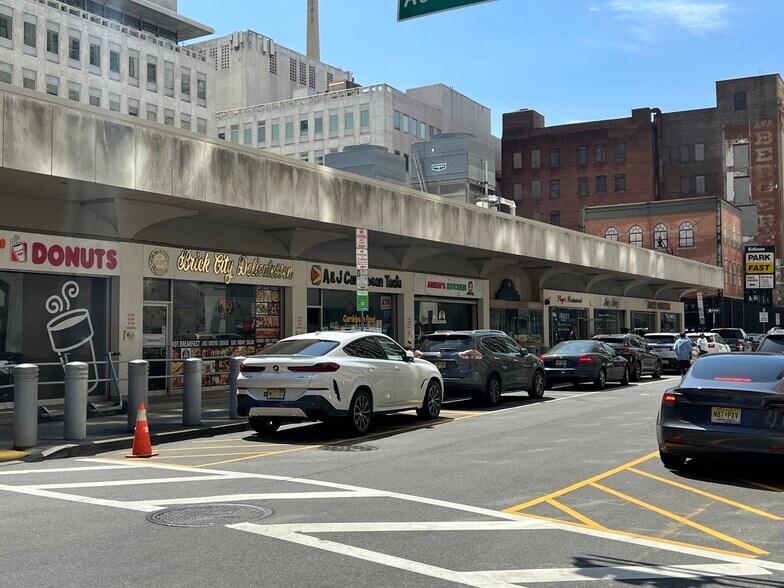 150 Halsey St, Newark, NJ for sale - Primary Photo - Image 1 of 1