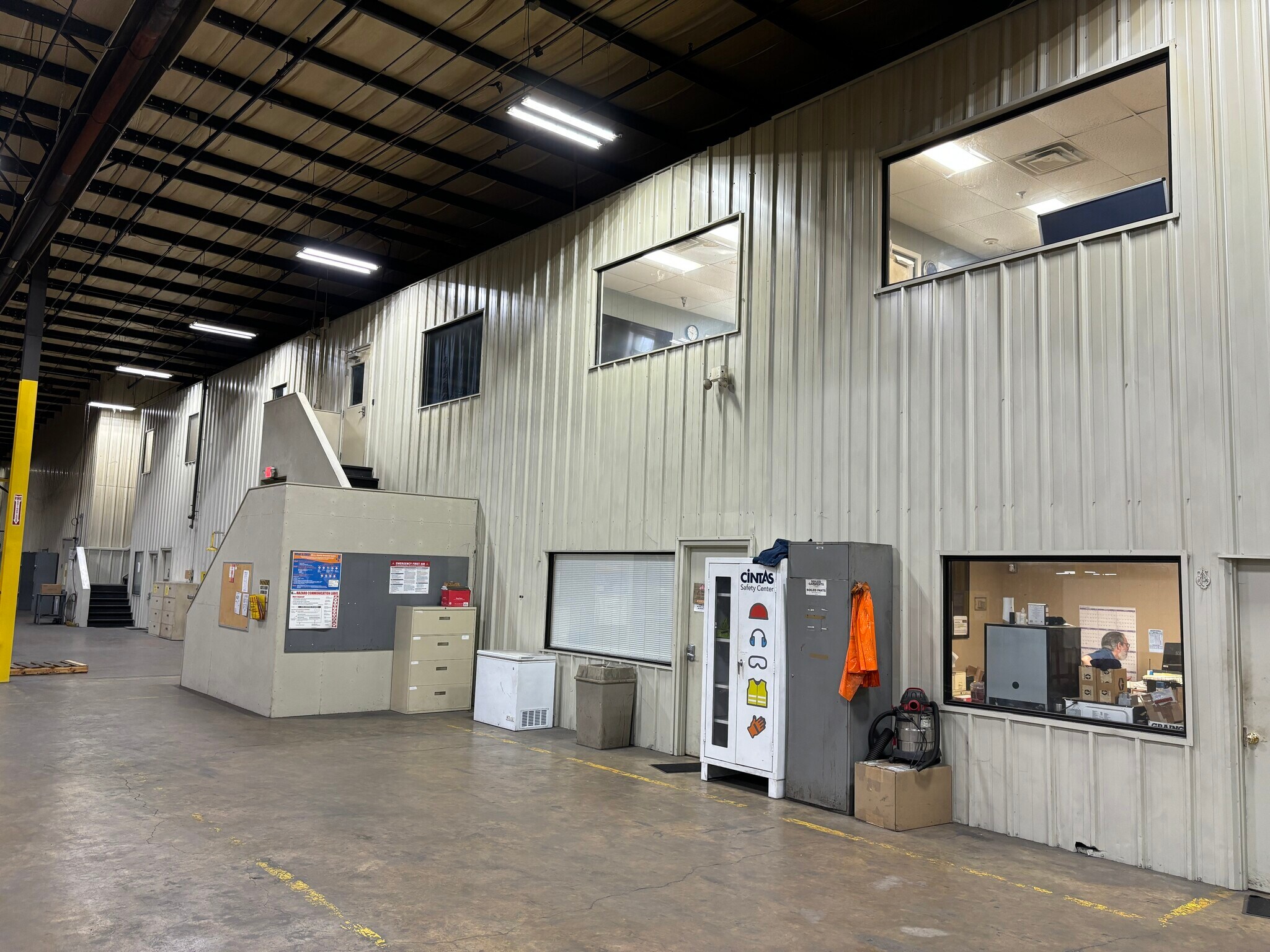 400 E Industrial Park Rd, Holly Springs, MS for lease Interior Photo- Image 1 of 10