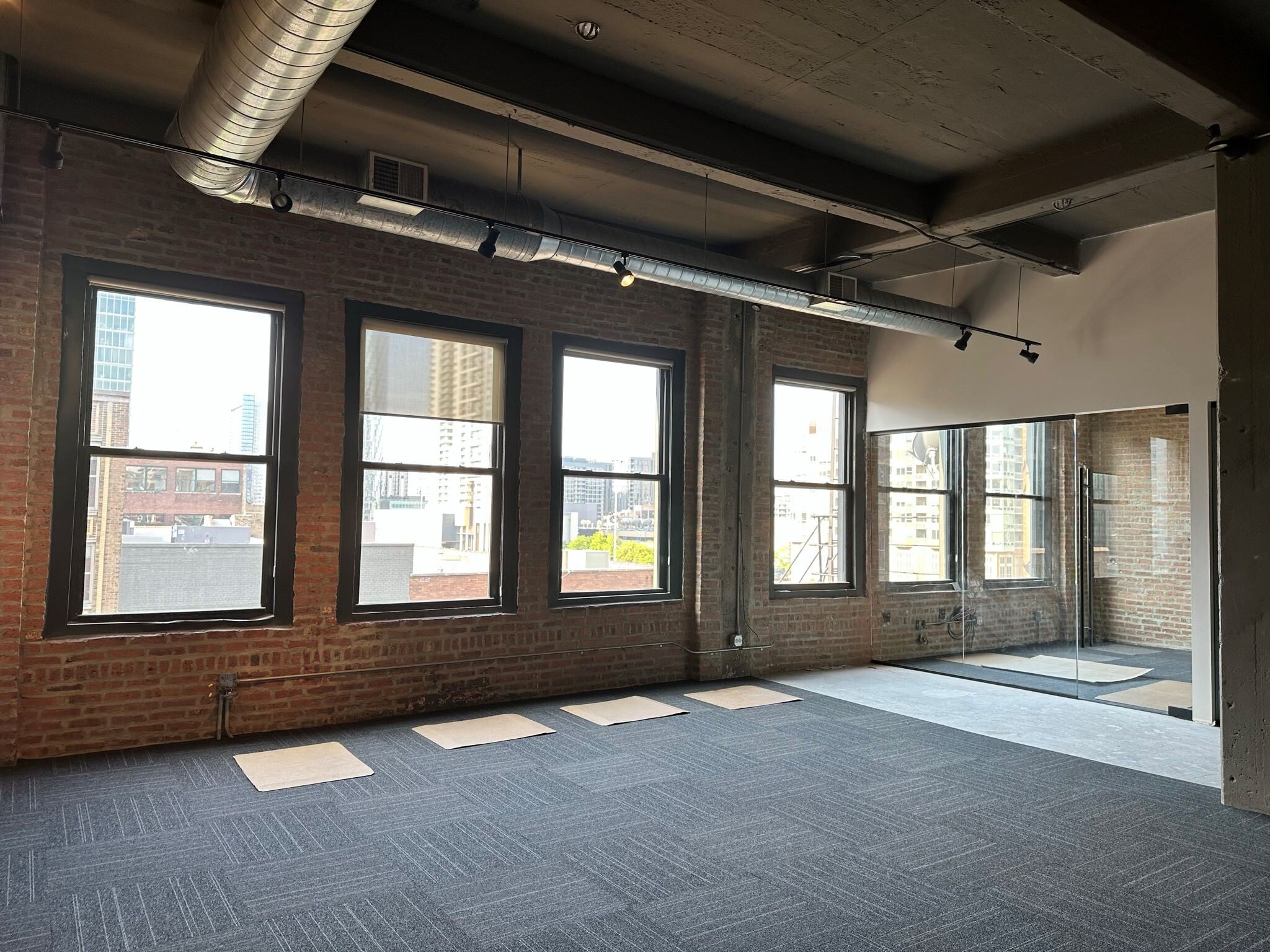 650 W Lake St, Chicago, IL for lease Interior Photo- Image 1 of 10