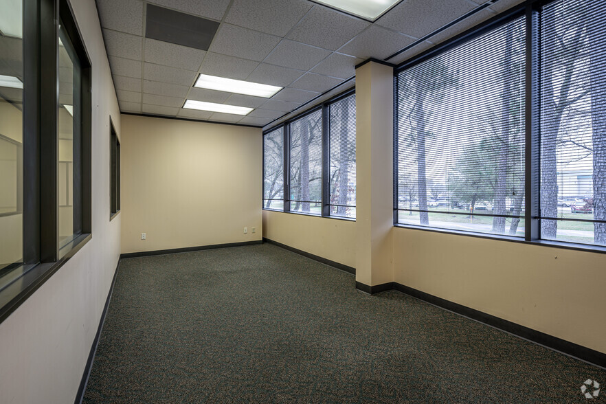 140 Cypress Station Dr, Houston, TX for lease - Interior Photo - Image 3 of 20